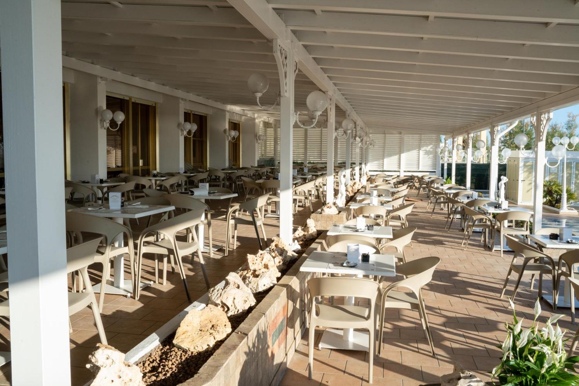 Grand Hotel Excelsior Senigallia Exteriör bild