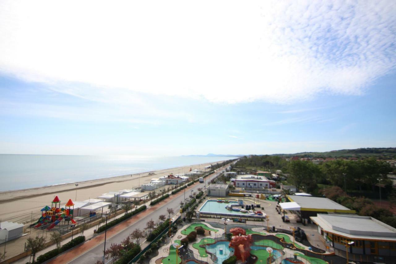 Grand Hotel Excelsior Senigallia Exteriör bild