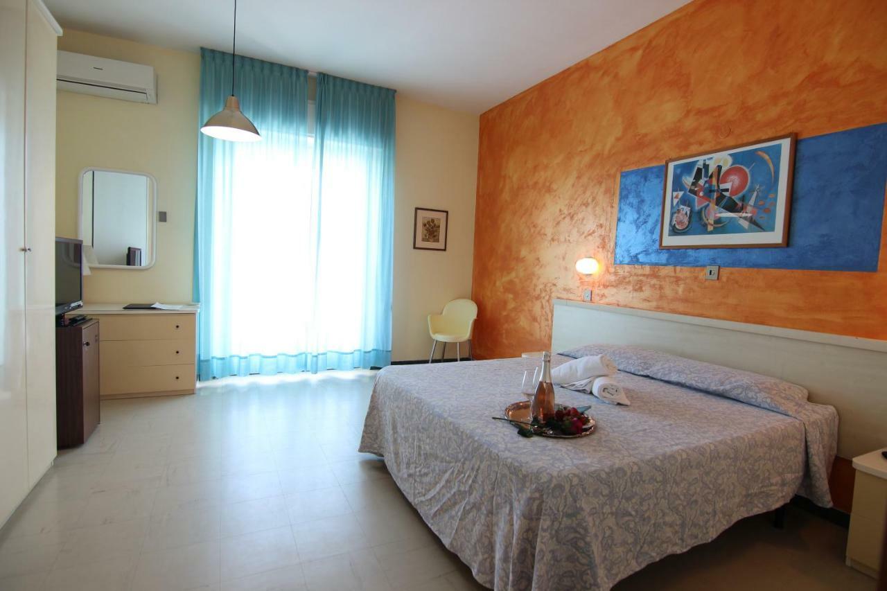 Grand Hotel Excelsior Senigallia Exteriör bild